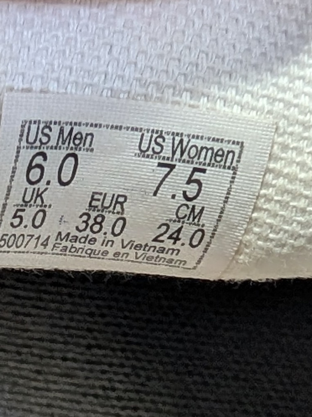 Vans Classic Slip-On sneakers - "True White" Size 7.5 Women/6 Men - Picture 8 of 8
